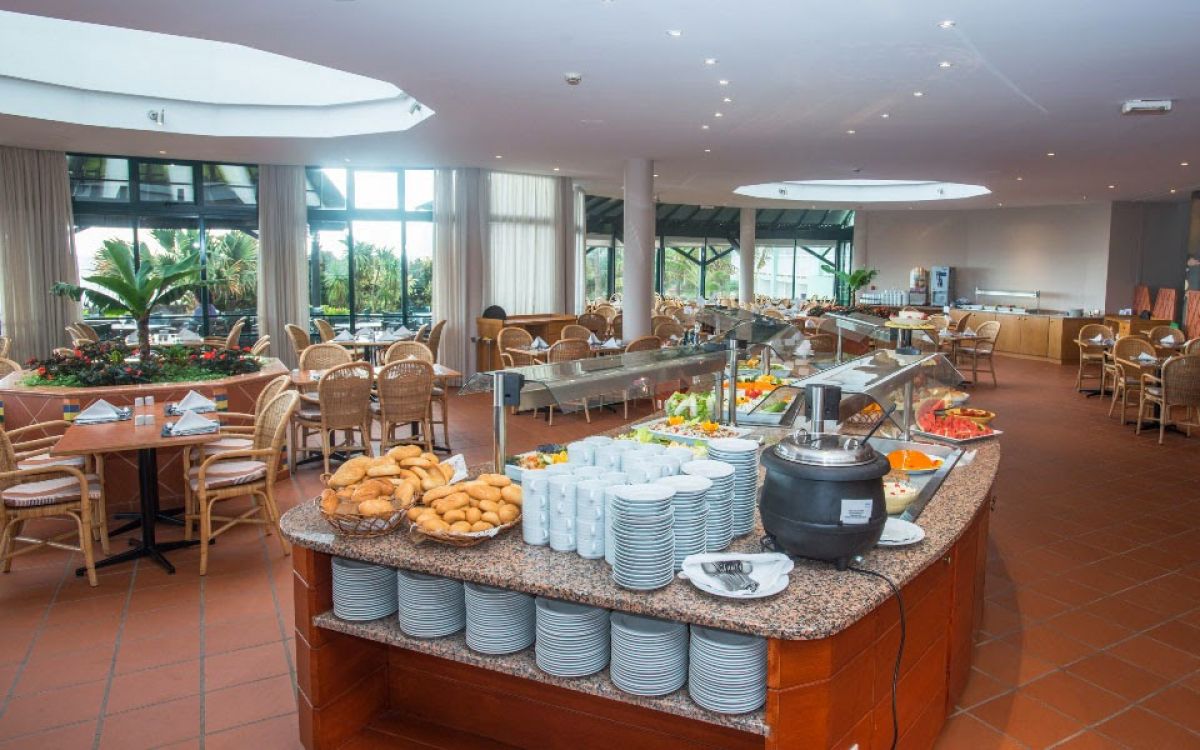 imagini hotel PESTANA BAY